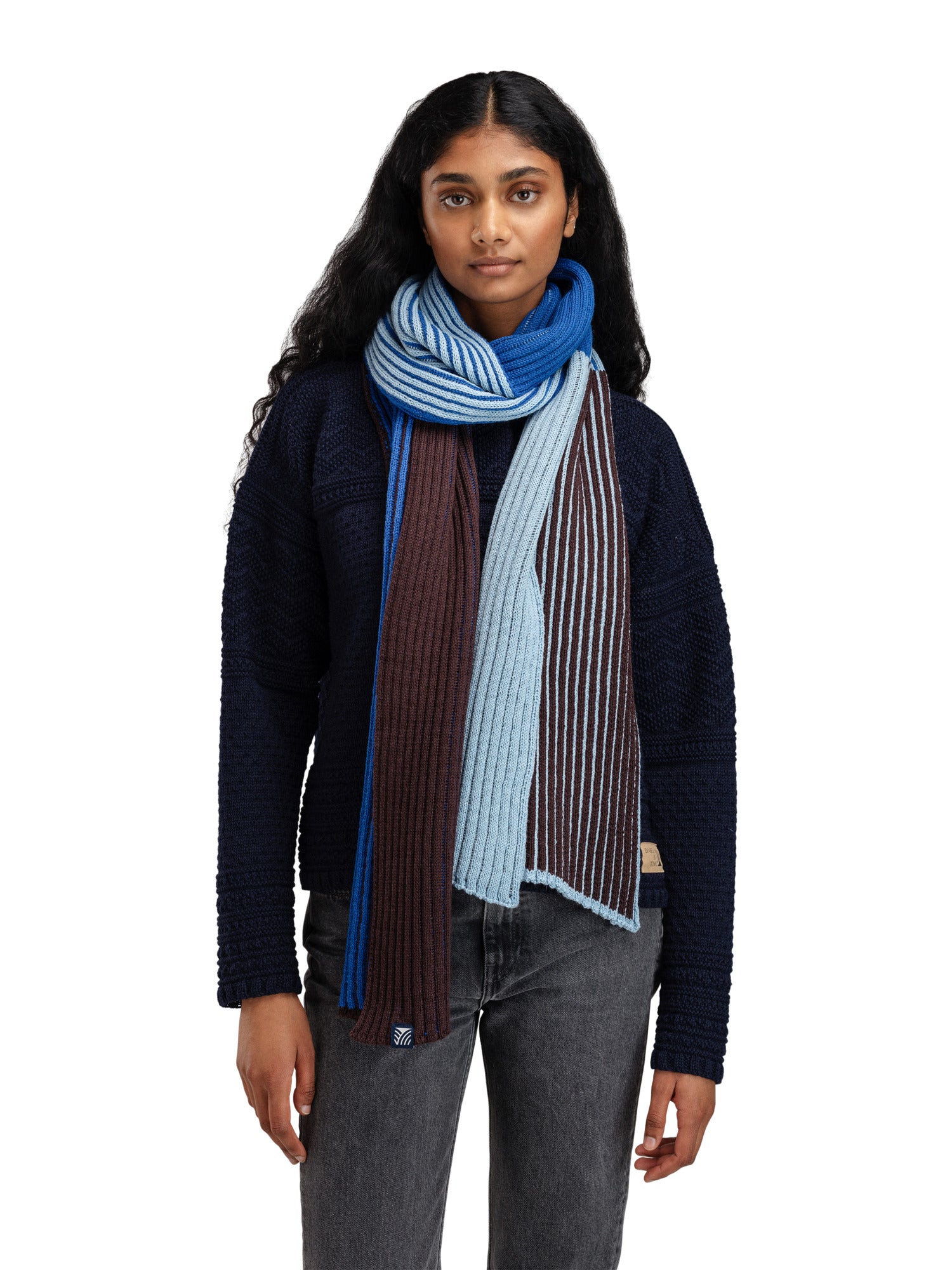Dale Of Norway SKARSTIND SCARF Wine Ultramarine Iceblue One size - PeakStyle