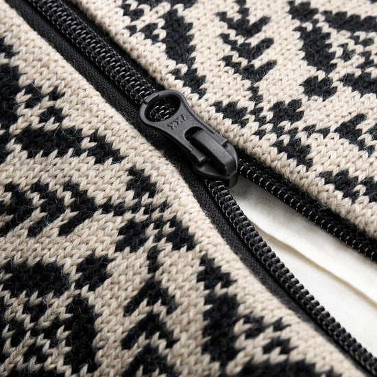 Dale Of Norway FROGNER Woll-Kissenhülle – Sand - Black – Detail oder Lifestyle