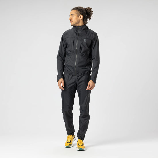 SCOTT Endurance SL Waterproof Running Jacket Men – Application 1