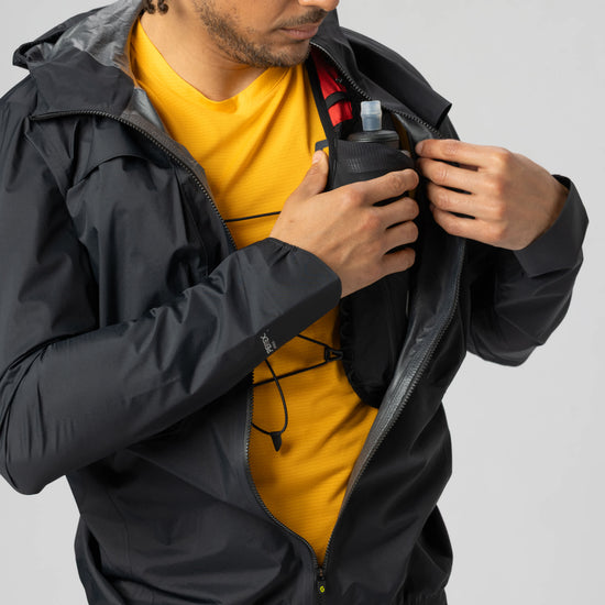 SCOTT Endurance SL Waterproof Running Jacket Men – Application 2