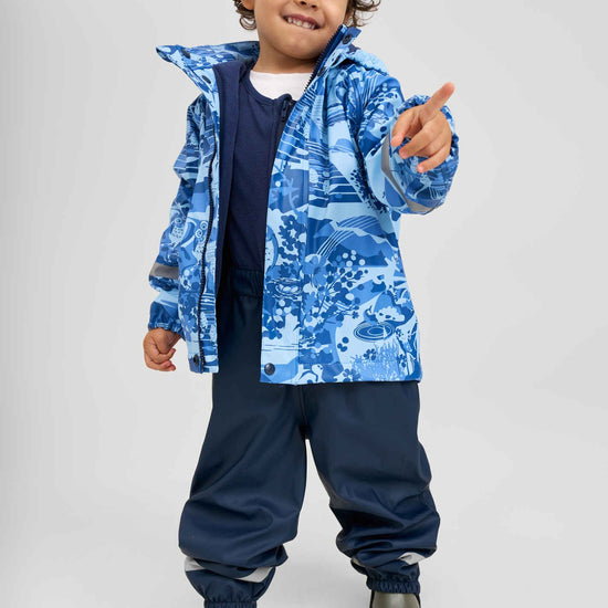 Reima Loiske Navy – Studio Shot 1