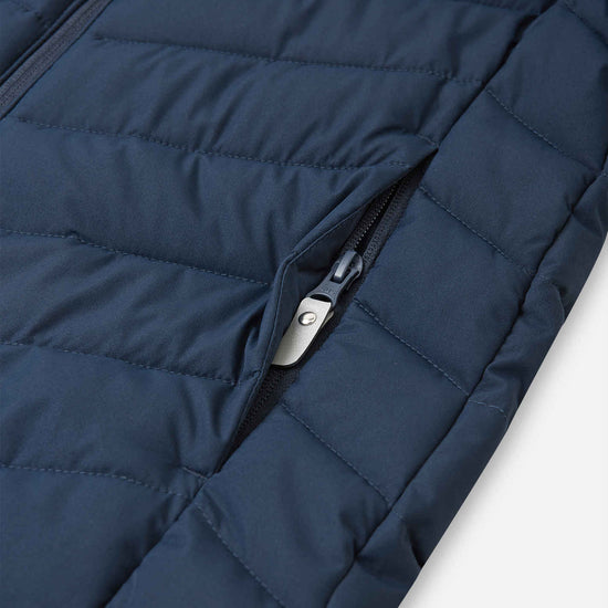 Giacca leggera isolante Reima Uumaja per bambini, blu navy – Dettagli prodotto 3
