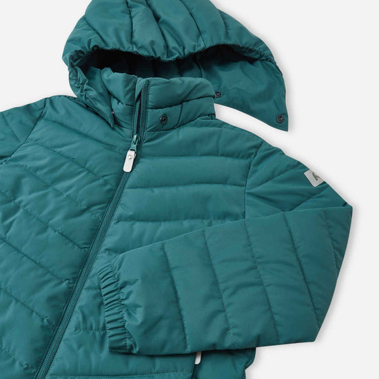 Giacca leggera isolante Reima Uumaja per bambini, colore Dark Teal – Foto del prodotto con cappuccio aperto 3