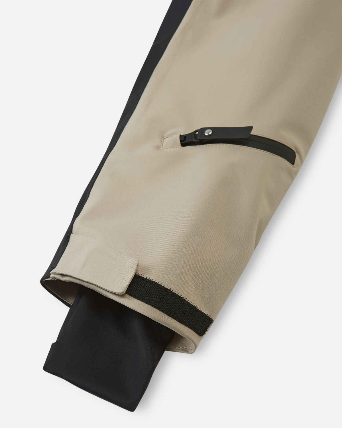 Combinaison de ski Reima Skaulo ReimaTec pour enfants, couleur Earthy Beige – Détail des manches