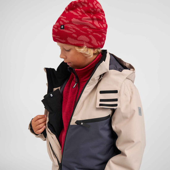 Combinaison de ski Reima Skaulo ReimaTec pour enfants, couleur Earthy Beige – Détail lifestyle