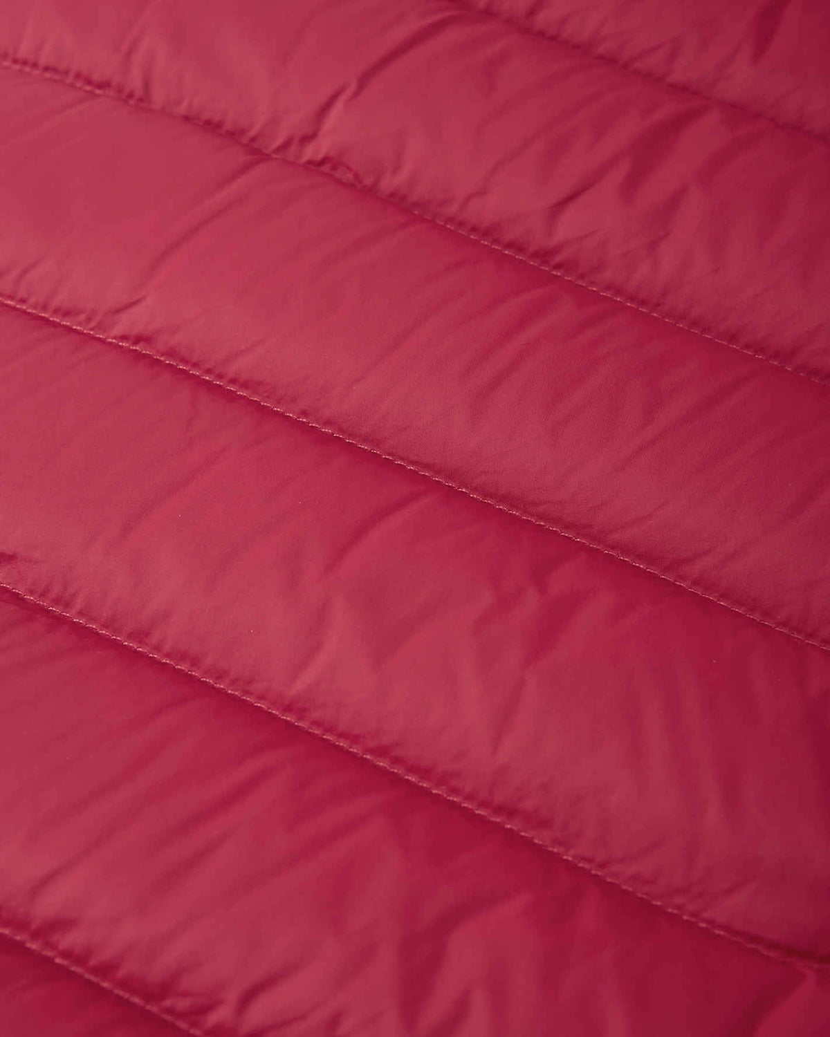 Reima Fiskari donsvest voor kinderen, kleur Cranberry – materiaalclose-up