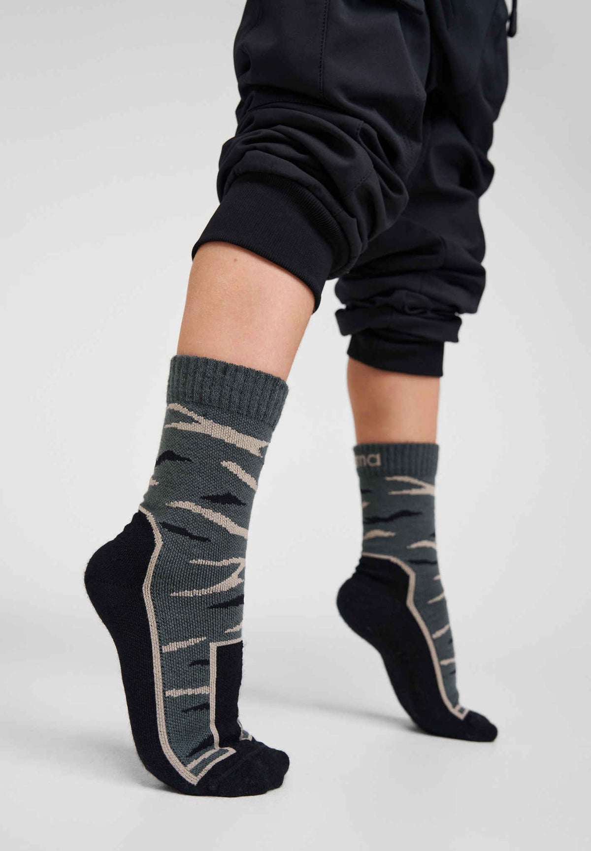 Calzini da trekking Reima Kuivilla per bambini, modello Soft Black – Foto in studio 1