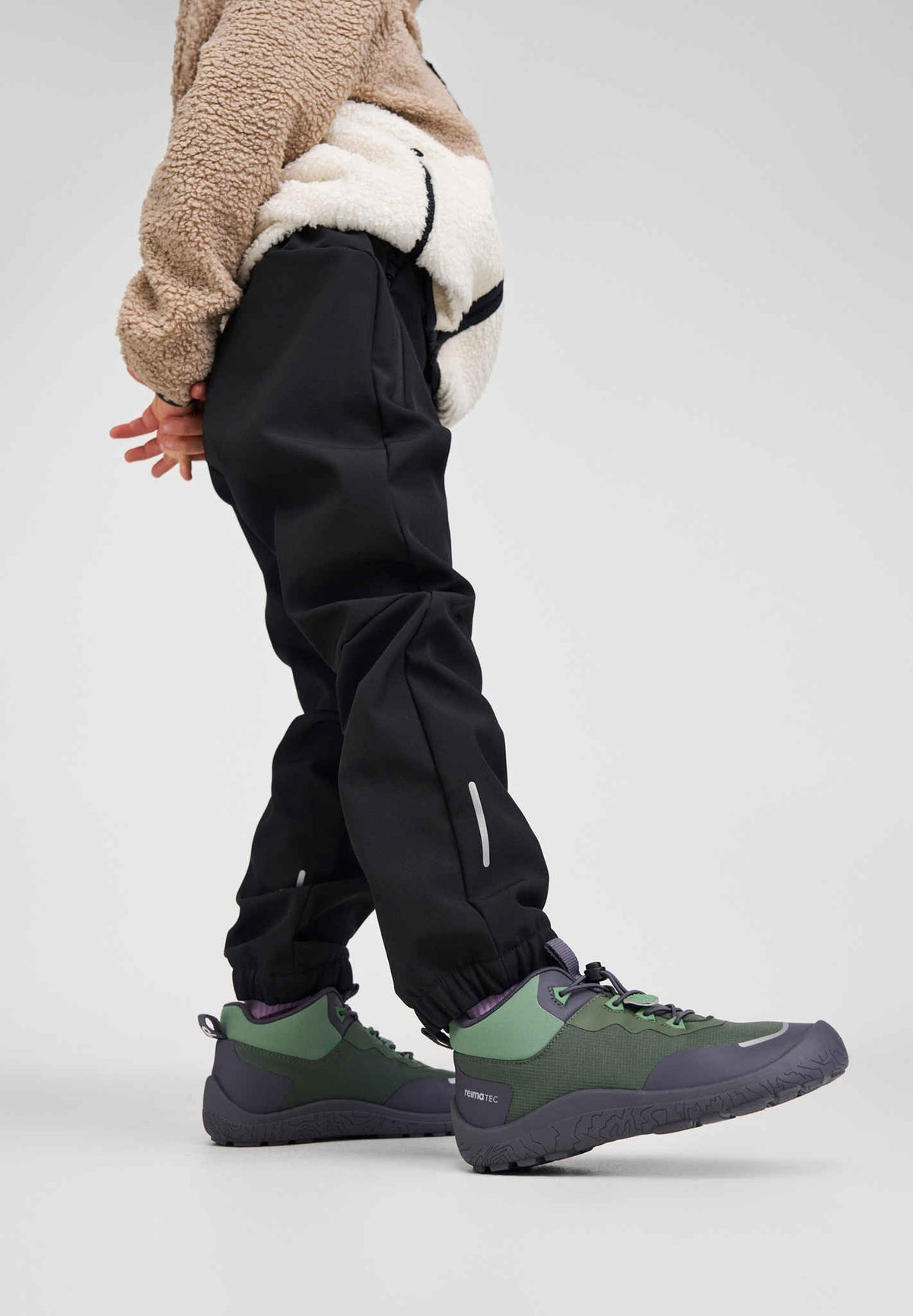 Reima Sankari Thyme Green – Imagen de estilo de vida 1