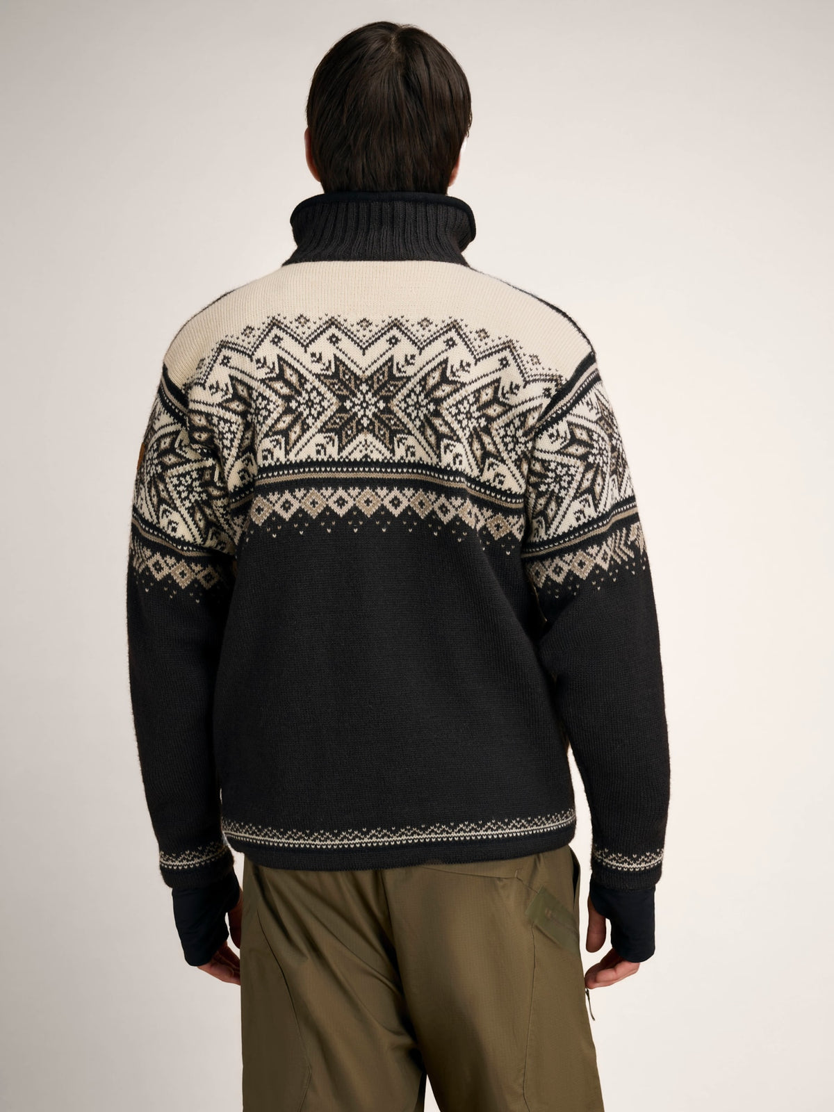 Dale Of Noorwegen 93981 – P01 – Studio – Bron 93981_p01_vail_wp_masc_sweater--12.jpg
