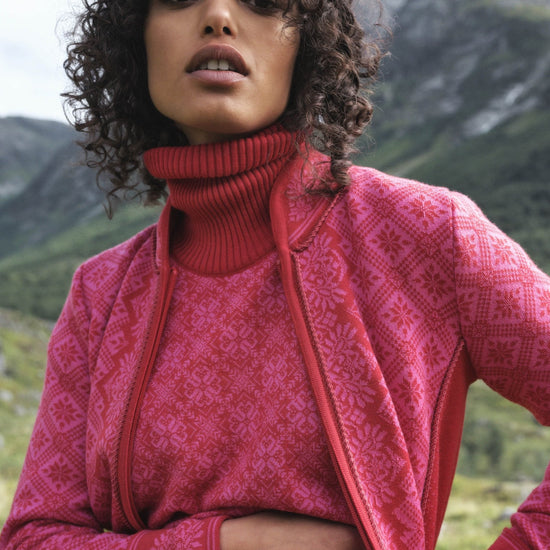 Dale Of Noorwegen FIRDA Merino Pullover Dames Raspberry - Allium – Lifestyle
