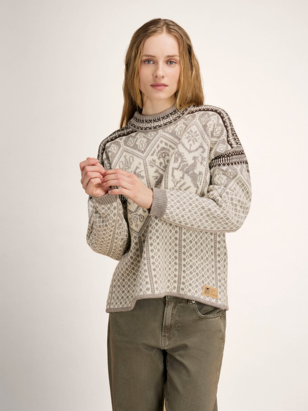 Pull en laine pour femme Dale of Norway 1994 Vanilla Sugar - Blanc naturel - Café – vue studio