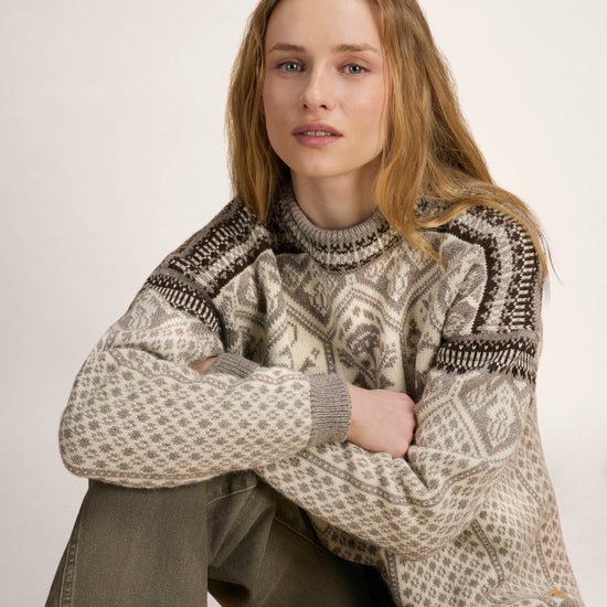 Dale of Norway 1994 Pull en laine pour femme Sucre Vanille - Blanc Naturel - Café – Studio Page