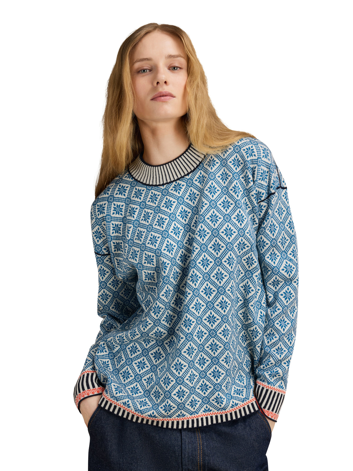Dale Of Noorwegen LANGØY Dames – Arctisch Blauw – Gebroken wit – Studio – 96341_H00_LANGØY_FEM_SWEATER- 7