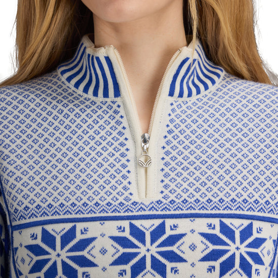 Dale Of Norway VARDÅSEN Damen – Offwhite - Ultramarine – Studio – 96361_A00_VARDAÅSEN_FEM_SWEATER- 16