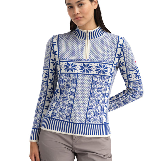 Dale Of Norway VARDÅSEN Damen – Offwhite - Ultramarine – Studio – 96361_A00_VARDASEN_FEM_SWEATER-869-2