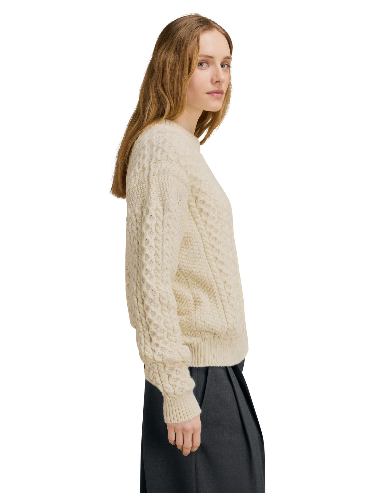 Dale Of Norway STALHEIM Damen – Natural White – Studio – 96461_M00_STALHEIM_FEM_SWEATER- 17
