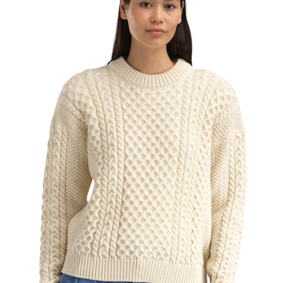 Dale Of Norway STALHEIM Damen – Natural White – Studio – 96461_M00_STALHEIM_FEM_SWEATER_00