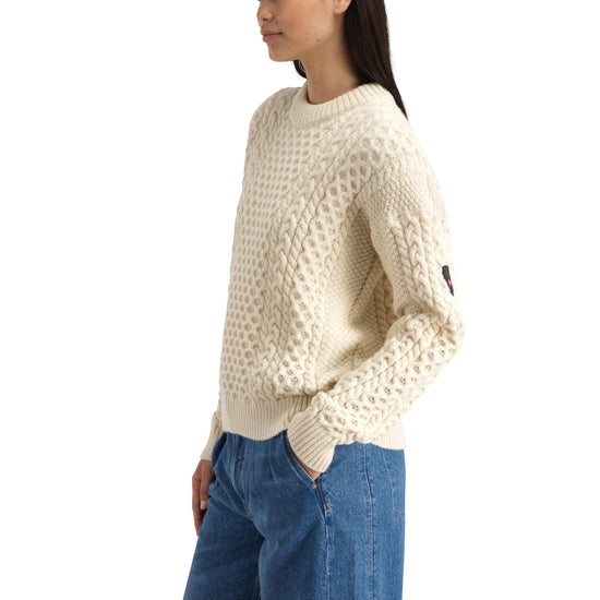 Dale Of Norway STALHEIM Damen – Natural White – Studio – 96461_M00_STALHEIM_FEM_SWEATER-247