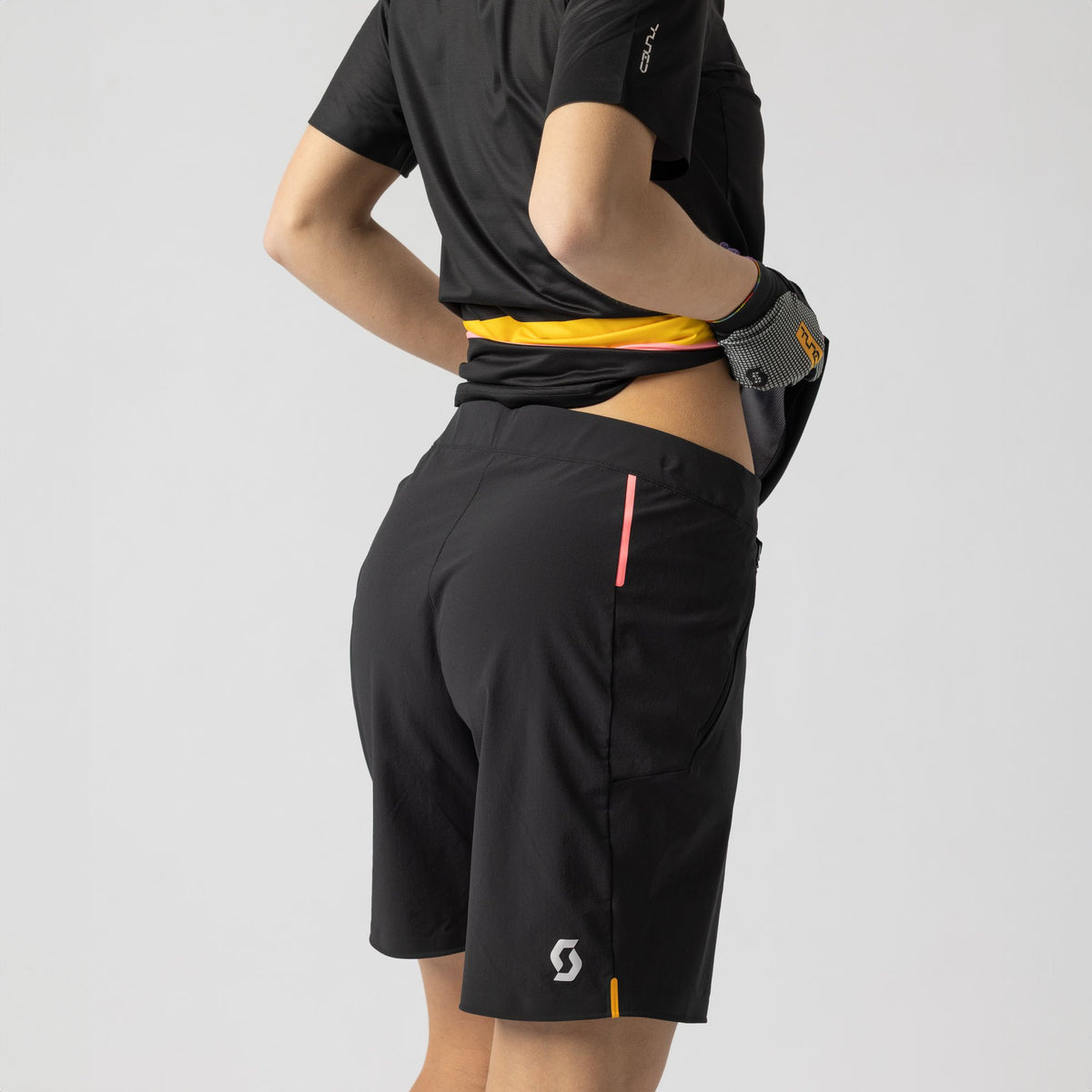 SCOTT 424730 – black – STUDIO