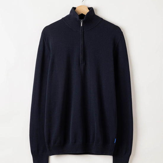 Holger T-neck – Navy – Packshot