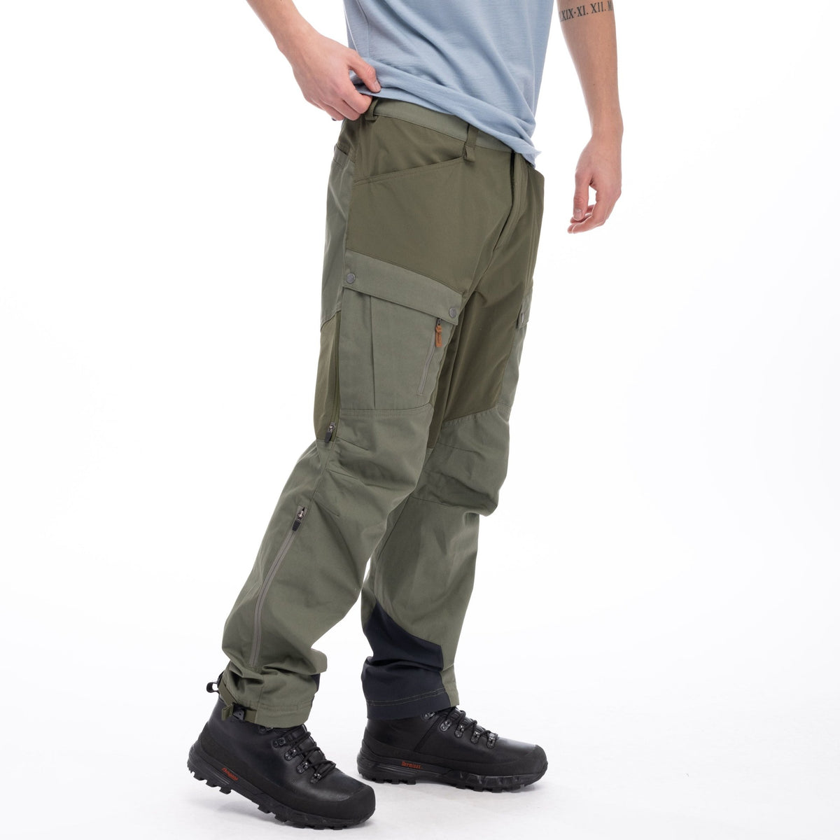Bergans M NORDMARKA FAVOR OUTDOOR PANTS - Long pants at PeakStyle