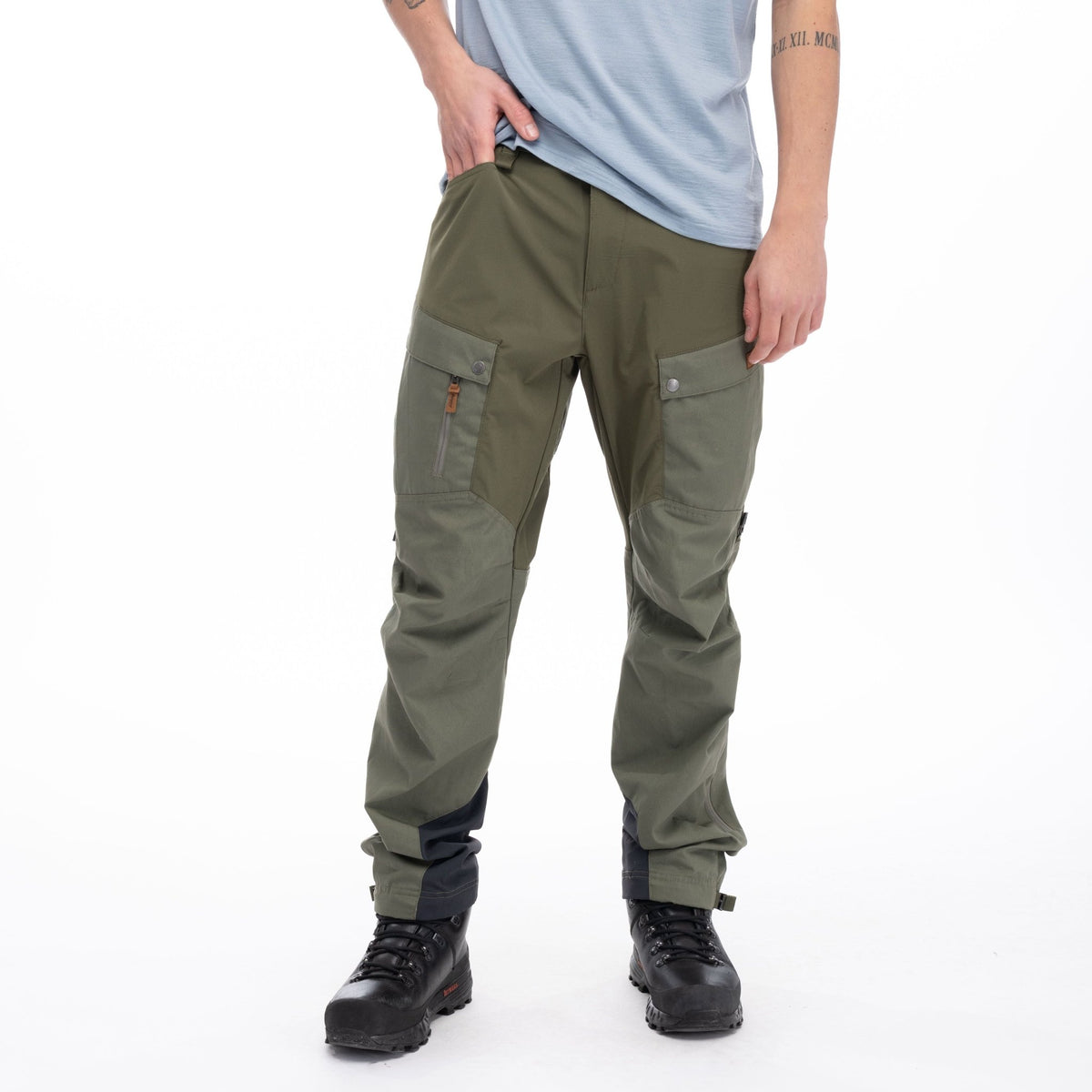 Bergans M NORDMARKA FAVOR OUTDOOR PANTS - Long pants at PeakStyle