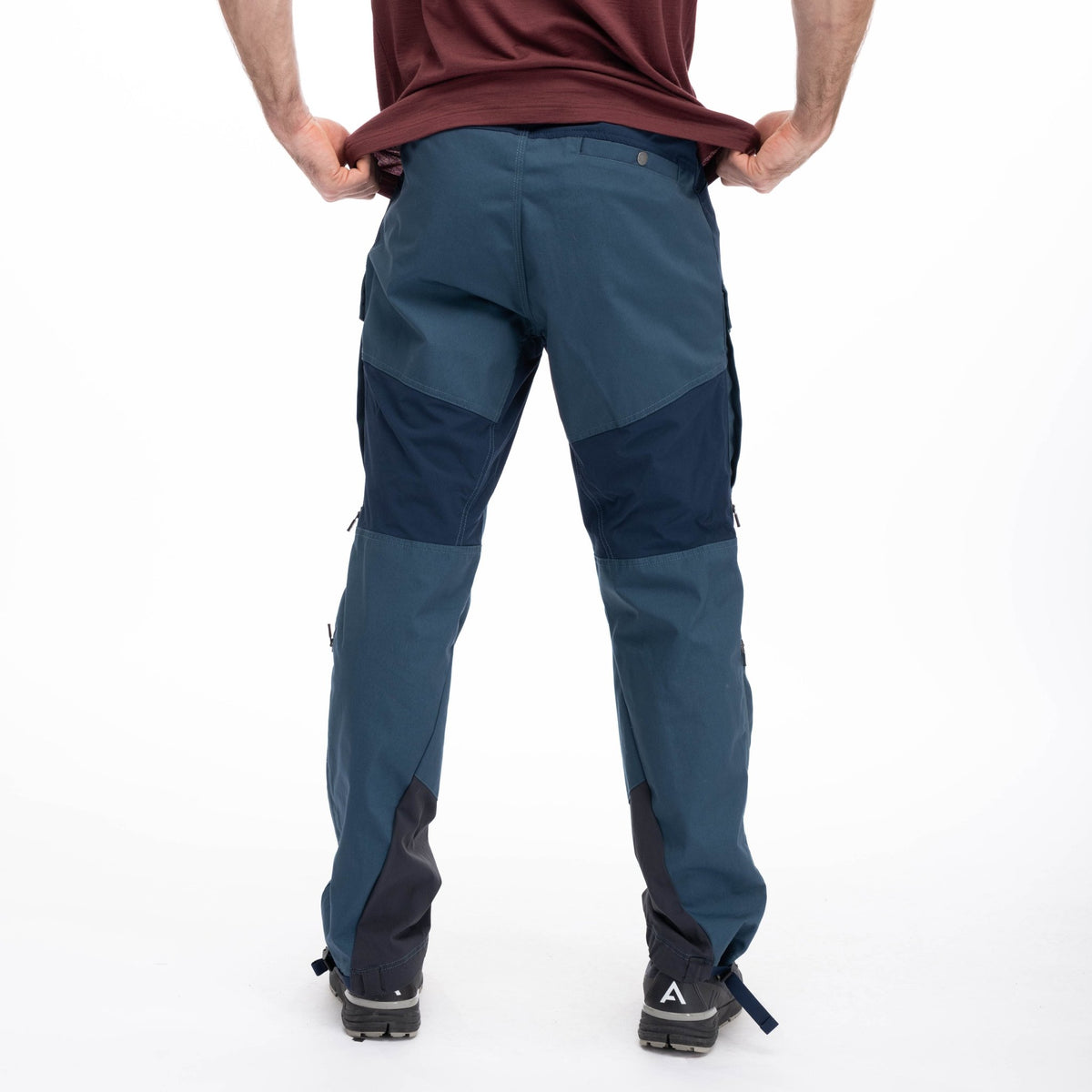 Bergans M NORDMARKA FAVOR OUTDOOR PANTS - Long pants at PeakStyle