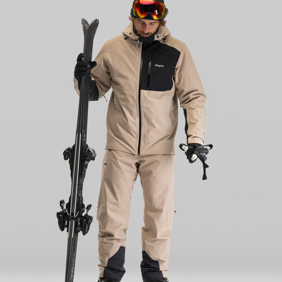 Bergans M OPPDAL INSULATED SHELL JACKET - Jackets at PeakStyle