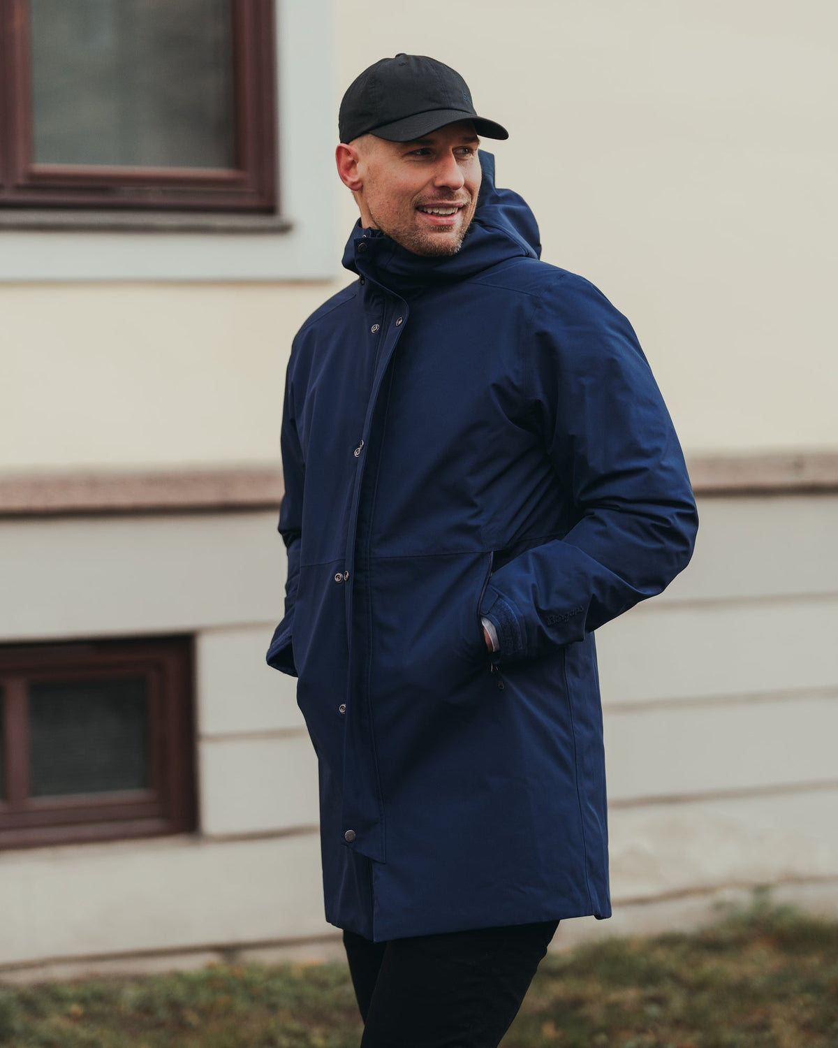 Bergans M URBAN INSULATED SHELL COAT - Coats & Parkas at PeakStyle