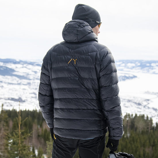 Bergans M Y LIGHTLINE WEIGHTLESS DOWN JACKET HOOD - Down jackets at PeakStyle