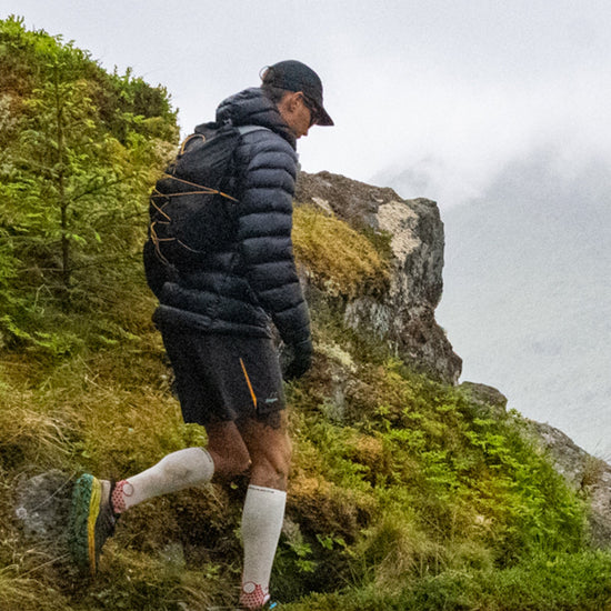 Bergans M Y LIGHTLINE WEIGHTLESS DOWN JACKET HOOD - Down jackets at PeakStyle