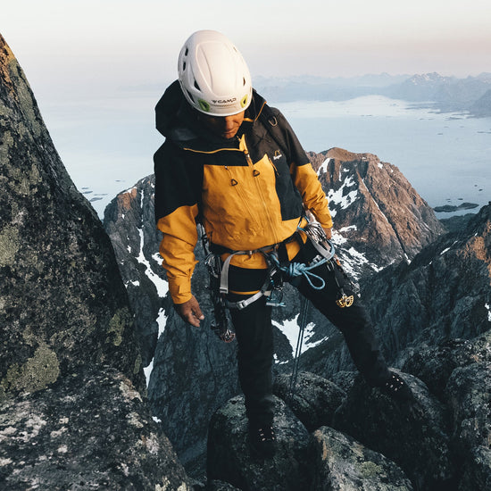Bergans M Y MOUNTAINLINE BOLD 3L SHELL JACKET - Winter sports jackets at PeakStyle