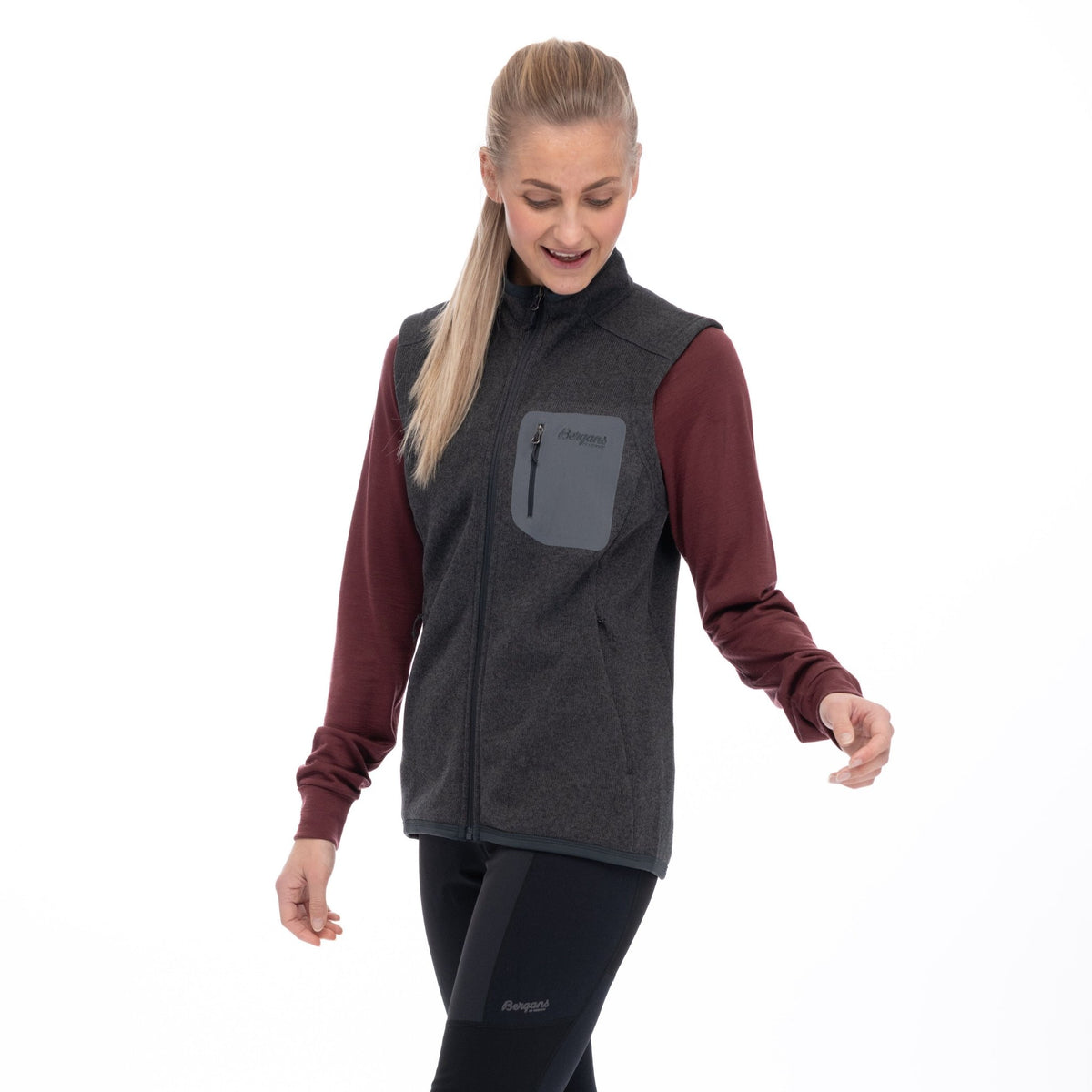 Bergans W KAMPHAUG KNITTED VEST - Midlayer at PeakStyle