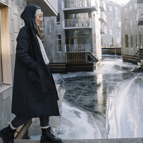 Bergans W OSLO URBAN INSULATED W PARKA - Coats & Parkas at PeakStyle