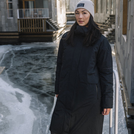 Bergans W OSLO URBAN INSULATED W PARKA - Coats & Parkas at PeakStyle