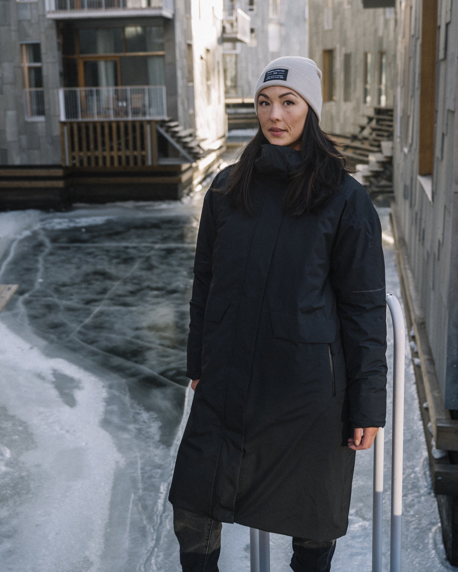 Bergans W OSLO URBAN INSULATED W PARKA - Coats & Parkas at PeakStyle