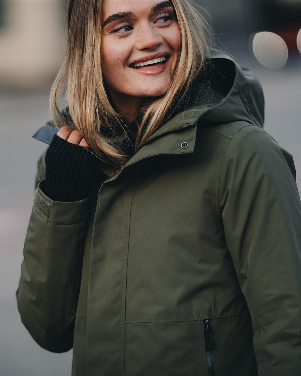 Bergans W URBAN INSULATED SHELL COAT - Coats & Parkas at PeakStyle