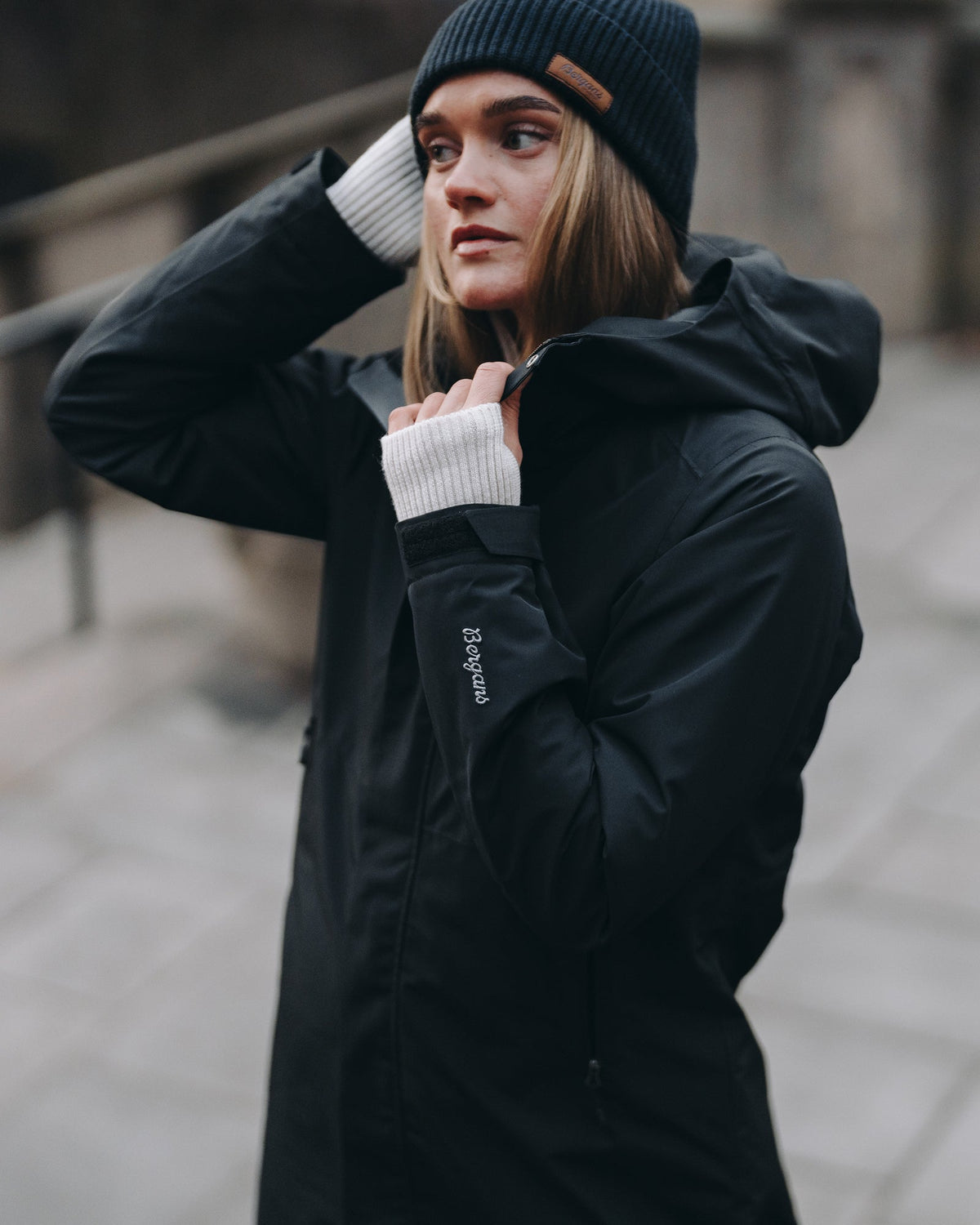 Bergans W URBAN INSULATED SHELL COAT - Coats & Parkas at PeakStyle