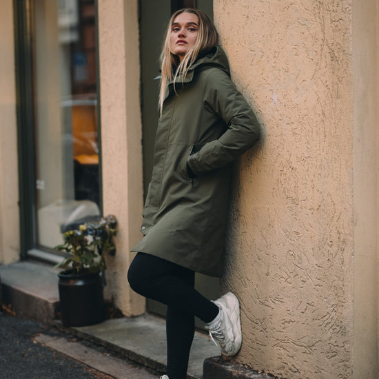 Bergans W URBAN INSULATED SHELL COAT - Coats & Parkas at PeakStyle