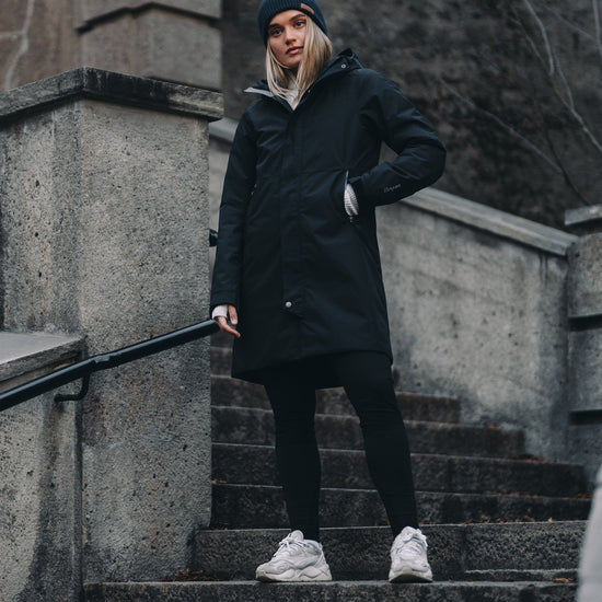 Bergans W URBAN INSULATED SHELL COAT - Coats & Parkas at PeakStyle