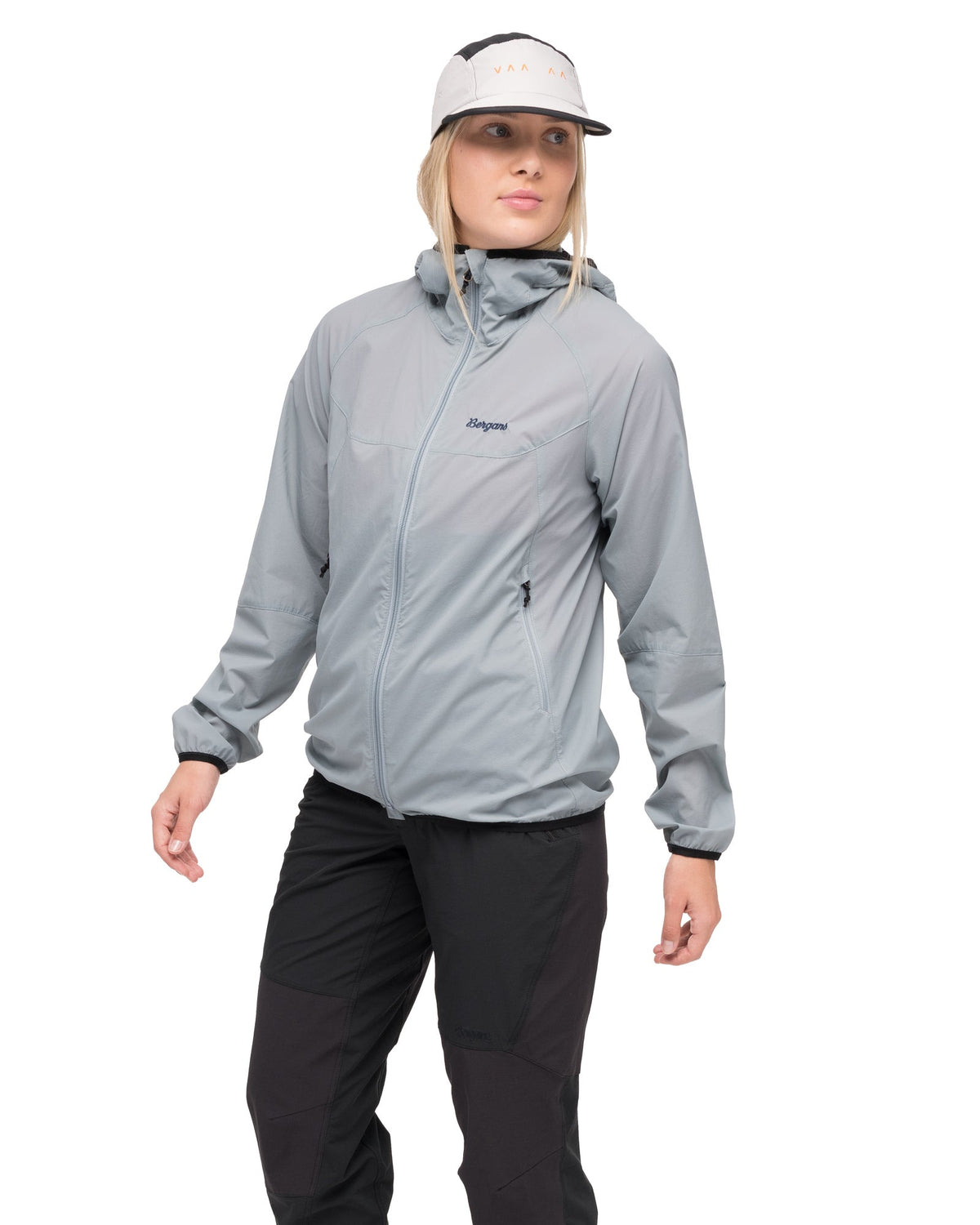Bergans W VAAGAA WINDBREAKER JACKET - Windbreakers at PeakStyle