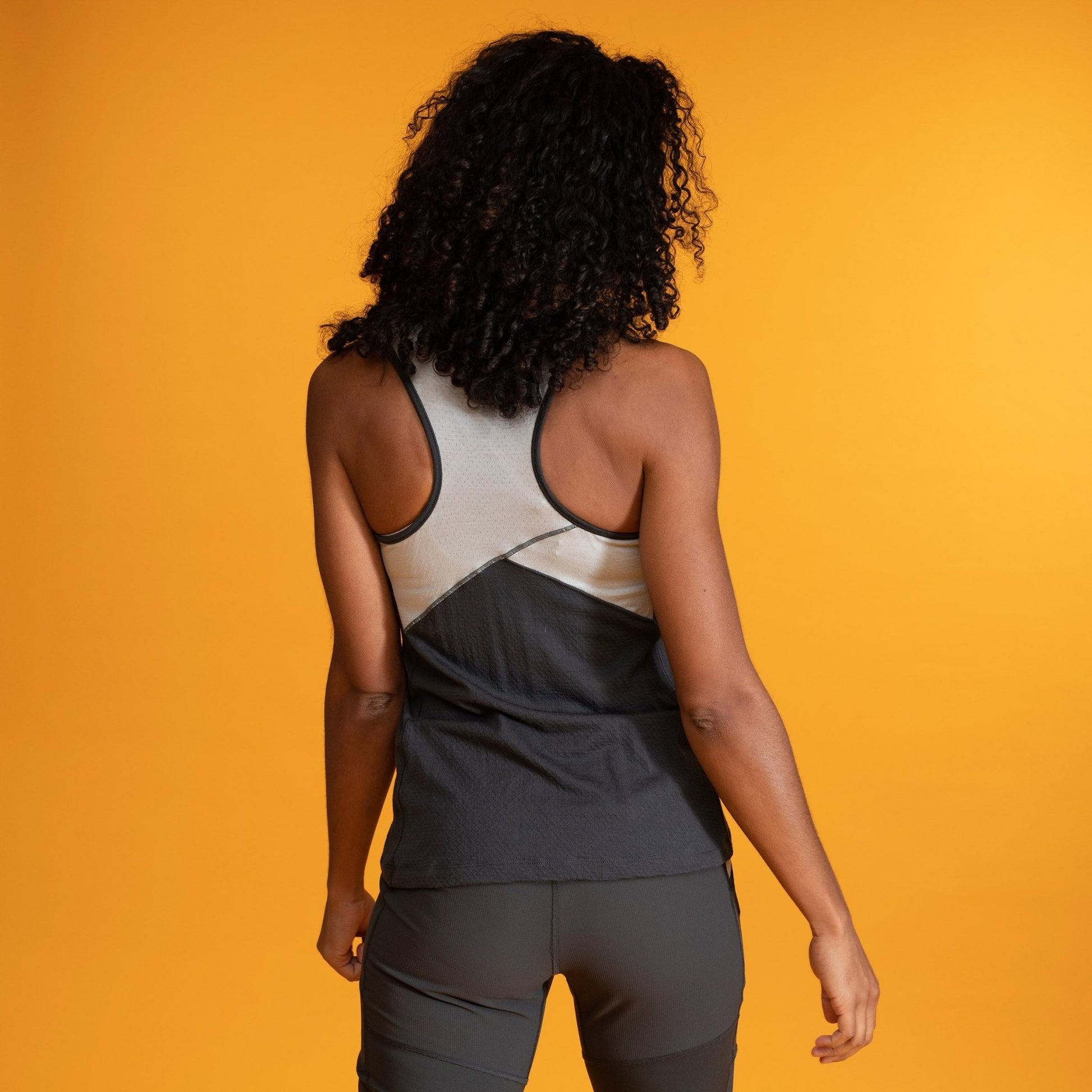 Bergans W Y LIGHTLINE MERINO TOP - Tops at PeakStyle