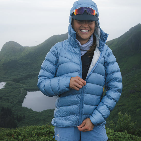 Bergans W Y LIGHTLINE WEIGHTLESS DOWN JACKET HOOD - Down jackets at PeakStyle