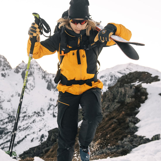 Bergans W Y MOUNTAINLINE BOLD 3L SHELL BIB PANTS - Winter sports pants at PeakStyle
