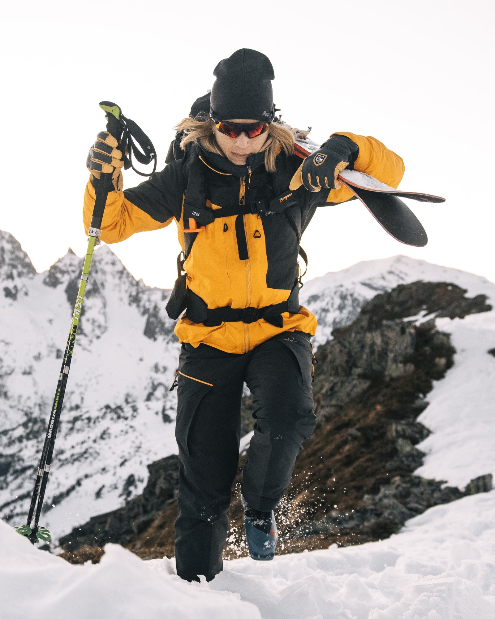 Bergans W Y MOUNTAINLINE BOLD 3L SHELL BIB PANTS - Winter sports pants at PeakStyle