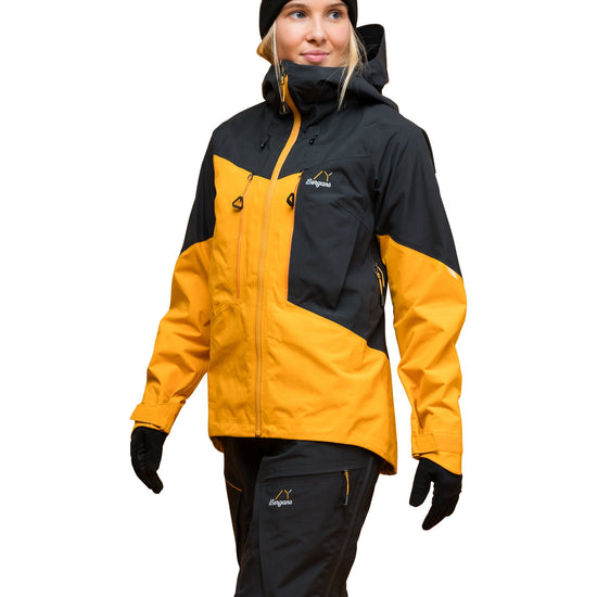 Bergans W Y MOUNTAINLINE BOLD 3L SHELL JACKET - Winter sports jackets at PeakStyle