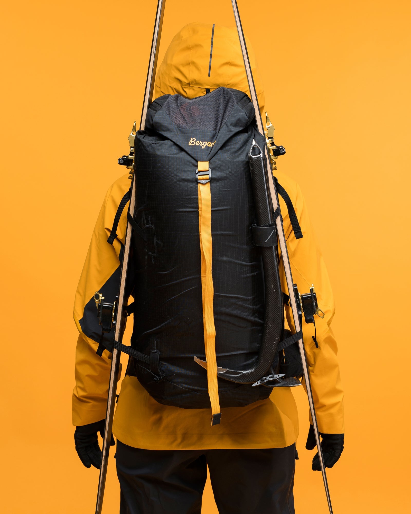 Bergans Y MOUNTAINLINE 40 DAYPACK M/L W/SAFEBACK - Avalanche equipment at PeakStyle