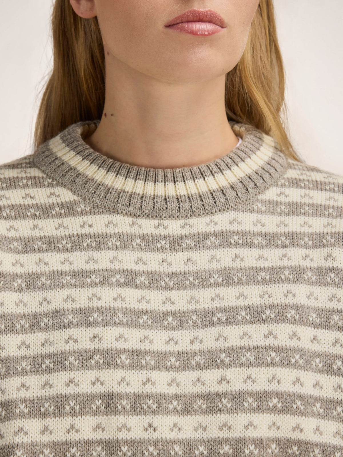 Dale of Norway Skipsleia unisex wool sweater M00 – detail women