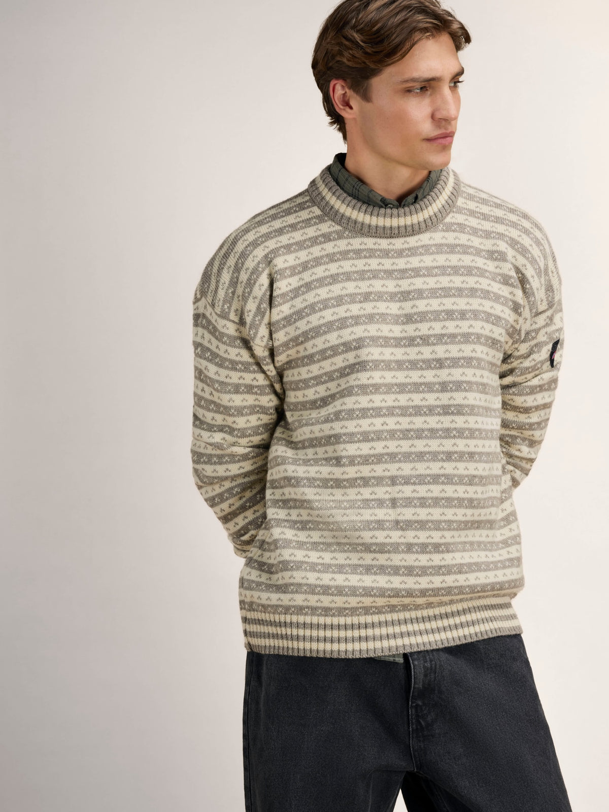 Dale of Norway Skipsleia unisex wool sweater M00 – studio men's front
