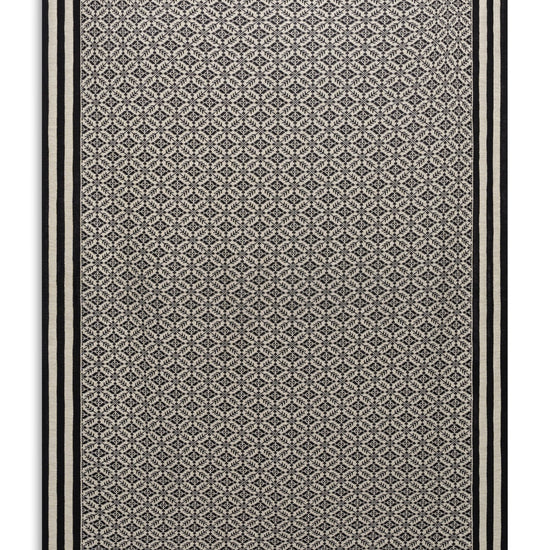 Dale Of Norway FROGNER Merino-Wolldecke – Black - Sand – Packshot